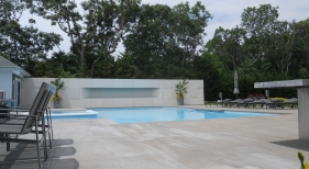 Geometic pool and spa