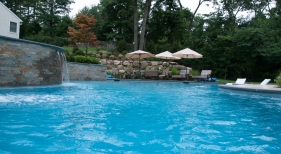 Freeform swimming pool